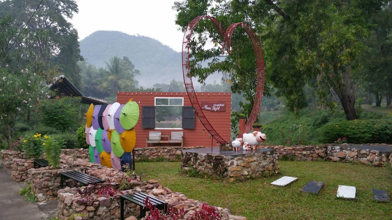 Baanraisooksangchan Kaeng Kachan Exterior foto