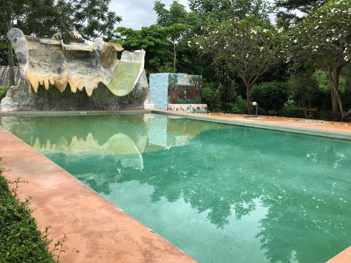 Baanraisooksangchan Kaeng Kachan Exterior foto