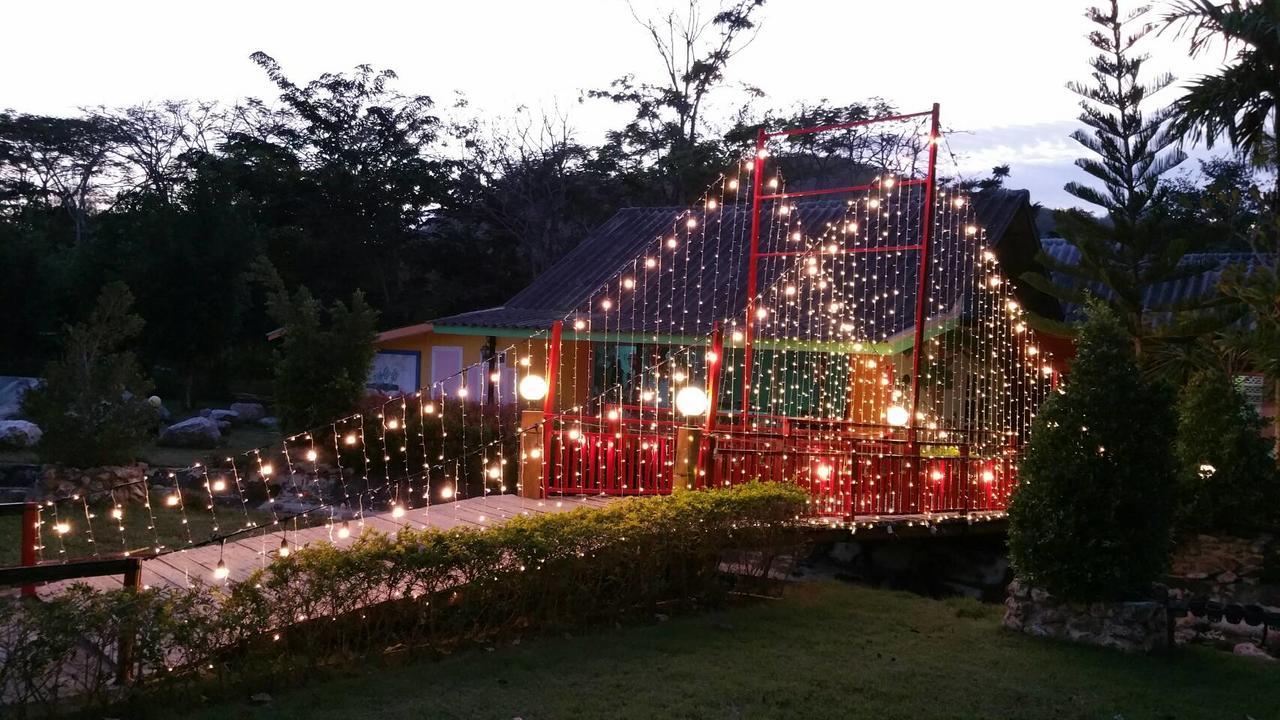 Baanraisooksangchan Kaeng Kachan Exterior foto